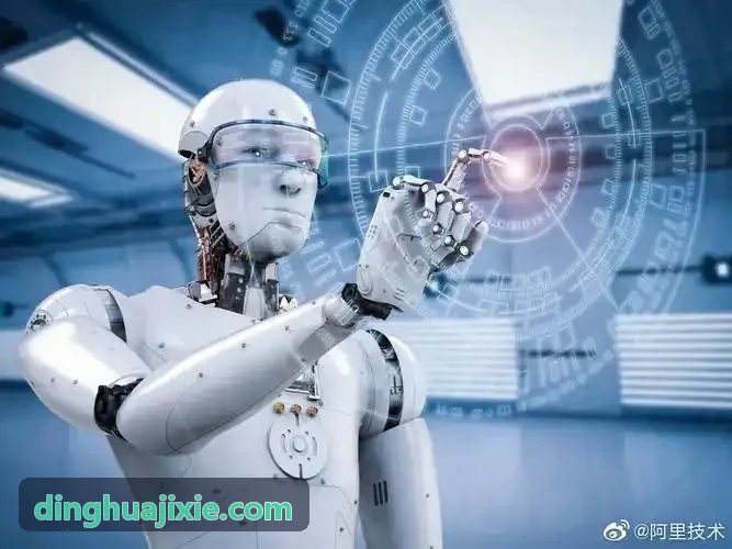 长辈在家使用J9官网进行日常血压测量